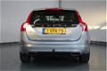 Volvo V60 - 2.4 D6 AWD Plug-In Hybrid Summum Schuifdak / Trekhaak - 1 - Thumbnail