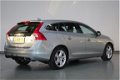 Volvo V60 - 2.4 D6 AWD Plug-In Hybrid Summum Schuifdak / Trekhaak - 1 - Thumbnail