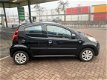 Peugeot 107 - 1.0 Active 5drs NL auto 2e eig. 45.000km Airco #RIJKLAAR - 1 - Thumbnail