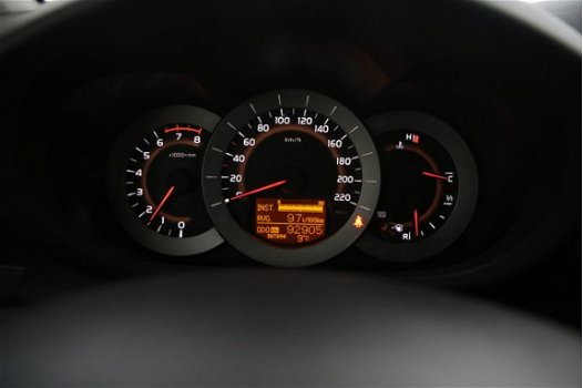 Toyota RAV4 - 2.0 VVTi Executive Business trekhaak afneembaar, stuurverwarming - 1