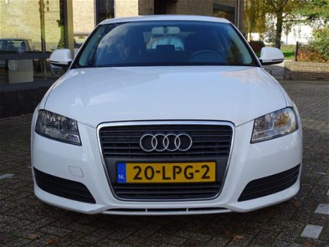 Audi A3 - 1.6 TDI 99G Attraction Airco Cruise Control - 1