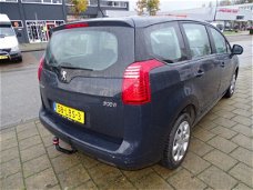 Peugeot 5008 - SR 1.6 VTI 5P - 116560 Km -Airco - Cruise - Trekhaak