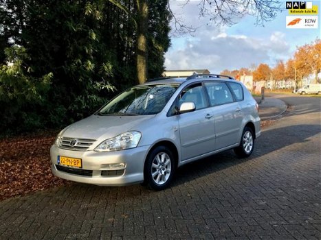 Toyota Avensis Verso - 2.0i Linea Sol 7p. (bj 2004) MET APK / NAVIGATIE / PDC - 1