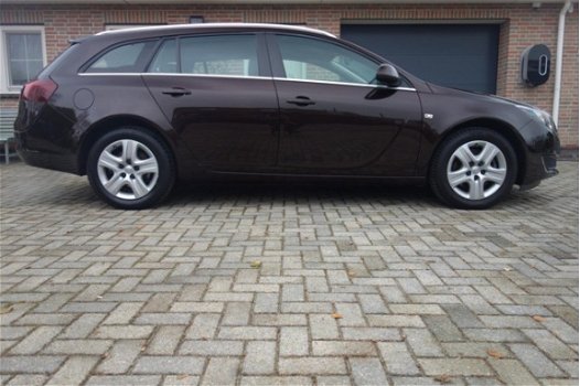 Opel Insignia Sports Tourer - 1.6 T Edition automaat-navi-pdc - 1