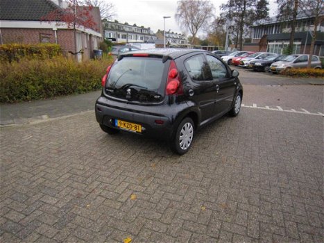 Peugeot 107 - 1.0 Active - 1