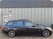 BMW 3-serie Touring - 330d //APK//Airco//Cruise//Navi//Automaat//Elec.Ramen//CV+AB//Trekhaak// - 1 - Thumbnail