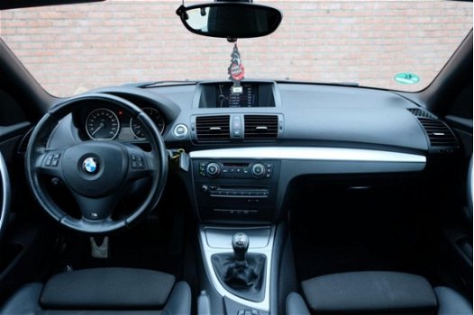 BMW 1-serie Cabrio - 118i 143pk 6-bak High Executive | M Sportpakket | Navi | Climate - 1