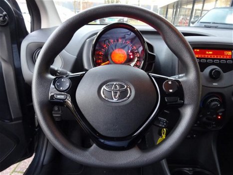 Toyota Aygo - 1.0 VVT-i x-fun / Aircondtioning / Bluetooth / Radio / USB / Snelheidsbegrenser / Led - 1