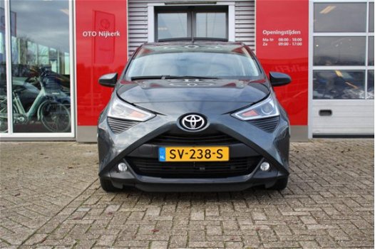 Toyota Aygo - 1.0 VVT-i x-first met elektrisch vouwdak en sub woofer - 1