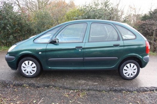 Citroën Xsara Picasso - 1.8i-16V |Luxe uitvoering|Nieuwe Apk| - 1