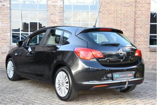 Opel Astra - 1.6 Comfort 2014 105.647Km Airco Cruise LMV Trekhaak - 1