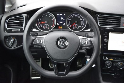Volkswagen Golf - 1.0 TSI Comfortline Join adaptieve cruise, navigatie, stoelverwarming, - 1