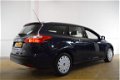 Ford Focus Wagon - 1.6 TDCI 105PK BUSINESS WAGON NAVI/PDC/MULTIMEDIA - 1 - Thumbnail