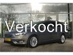 Ford Focus Wagon - 2.0 TDCI Titanium Edition NL-Auto PDC/nav/climate/etc - 1 - Thumbnail