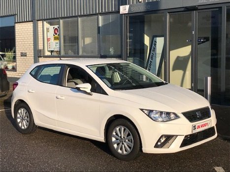 Seat Ibiza - 5-deurs 1.0 MPi Style Schitterende jonge Ibiza met groot 8