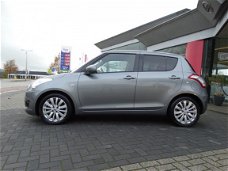 Suzuki Swift - 1.2 Exclusive EASSS | CLIMA | KEYLESS ENTRY | STOELVERWARMING