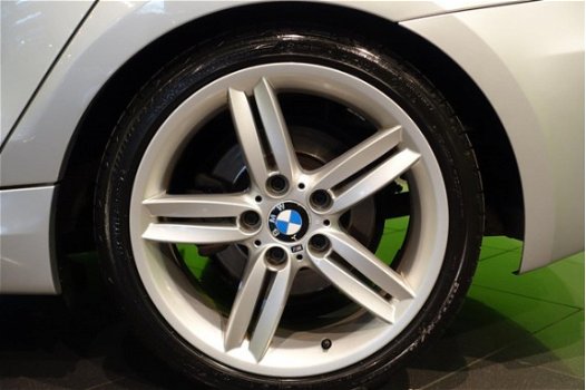 BMW 1-serie - 118i 143pk 5drs Business Line Sport | M Pakket | Cruise Control | Navigatie 118i 143pk - 1