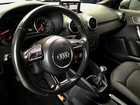 Audi A1 - 1.2 TFSI Pro Line Business | Navigatie | Zwarte Hemelbekleding | Sportstuur | - 1