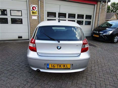BMW 1-serie - 116I BUSINESS LINE Sport Nieuwe Distributieketting - 1