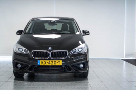 BMW 2-serie Active Tourer - 218d Sport High Executive / Trekhaak / PDC - 1