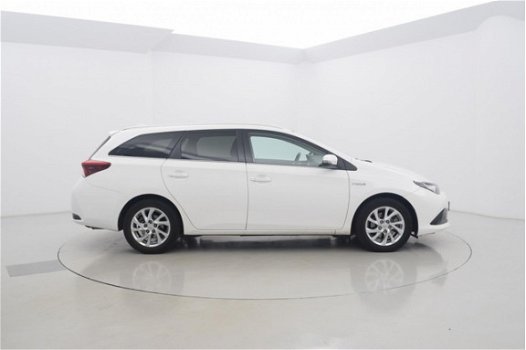 Toyota Auris - TS 1.8 Hybrid Trend Navi Automaat - 1