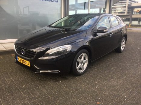 Volvo V40 - T2 MOMENTUM BUSINESS-LINE - 1