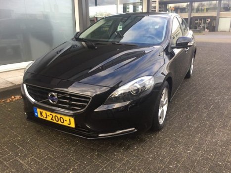 Volvo V40 - T2 MOMENTUM BUSINESS-LINE - 1