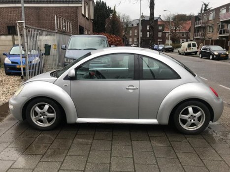 Volkswagen New Beetle - 2.0 Highline airco apk 20-2-2020 - 1