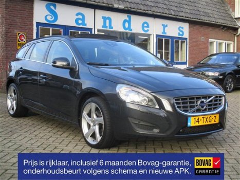 Volvo V60 - D3 163 pk Momentum Professional-line - 1