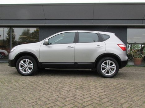 Nissan Qashqai - Acenta Connect 1.6 [Navi, Trekhaak, 1ste eigenaar] - 1