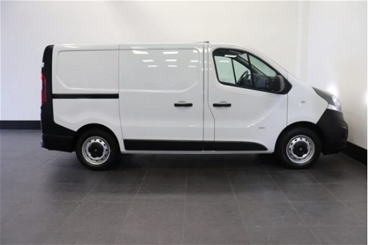 Opel Vivaro - 1.6 CDTI 120PK - Airco - Cruise - € 9.599, - Ex - 1