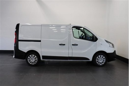 Renault Trafic - 1.6 dCi T27 - Airco - PDC - € 10.900, - Ex - 1