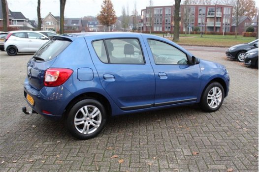 Dacia Sandero - 0.9 TCE LAURÉATE 1E EIG NAVI AIRCO CRUISE TREKHAAK - 1