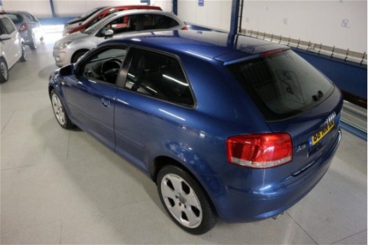 Audi A3 - 2.0 FSI Ambition NW APK / 2e EIG / BOSE + 17INCH + STOER - 1