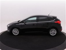 Ford Focus - 1.0 Ecoboost 125PK Titanium 5DRS | NAV | CLIMA | 17-inch | Privacy glass | PDC | 1e eig