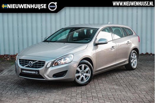 Volvo V60 - T3 150PK Kinetic NAVIGATIE/PDC/CRUISE CONTROL - 1