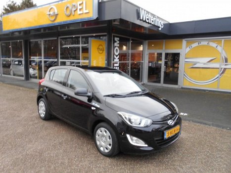 Hyundai i20 - 1.2i 85PK 5D Blue Drive Airco - 1