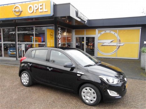 Hyundai i20 - 1.2i 85PK 5D Blue Drive Airco - 1