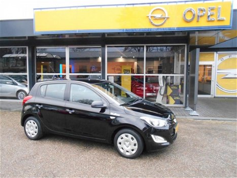 Hyundai i20 - 1.2i 85PK 5D Blue Drive Airco - 1