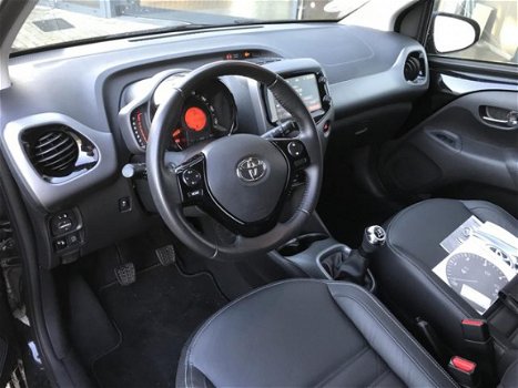 Toyota Aygo - 1.0 VVT-i x-clusiv - 1