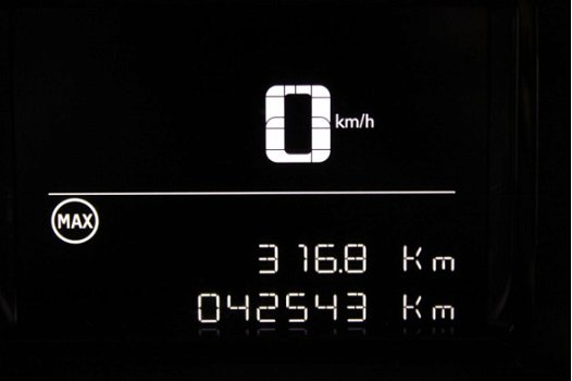 Citroën C3 Aircross - 1.2 PureTech | 110pk | Feel | Navigatie | Parkeersensoren - 1