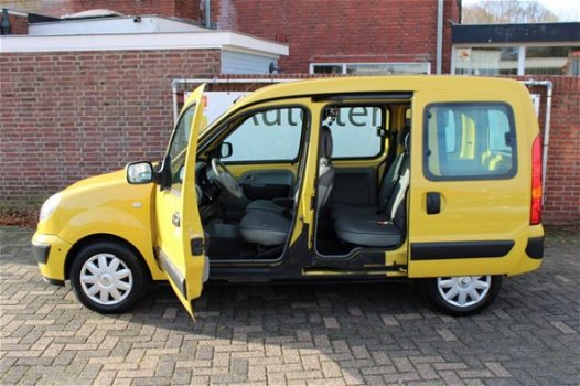 Renault Kangoo - 1.6 16V Expression Luxe invalide aangepast automaat - 1