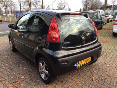 Peugeot 107 - 1.0-12V XS 5drs nette sportieve auto - 1