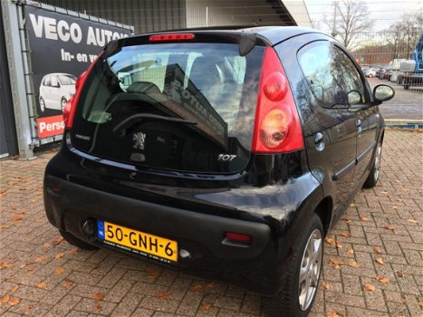 Peugeot 107 - 1.0-12V XS 5drs nette sportieve auto - 1