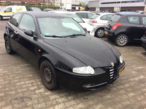 Alfa Romeo 147 - 1.6 TS Veloce Progr., APK TOT MEI 2020 - 1