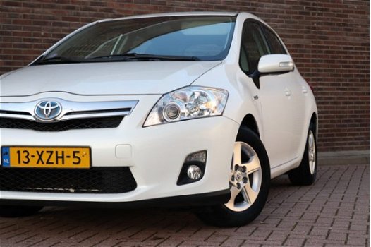 Toyota Auris - 1.8 Full Hybrid Business Automaat | Navigatie | Cruise control | Climate control | Lm - 1