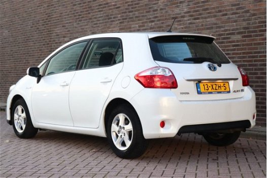 Toyota Auris - 1.8 Full Hybrid Business Automaat | Navigatie | Cruise control | Climate control | Lm - 1