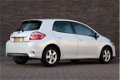 Toyota Auris - 1.8 Full Hybrid Business Automaat | Navigatie | Cruise control | Climate control | Lm - 1 - Thumbnail