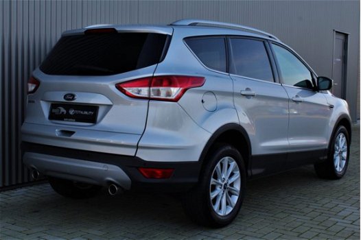 Ford Kuga - 2.0 TDCI Titanium 76000KM NAVI KEYLESS - 1