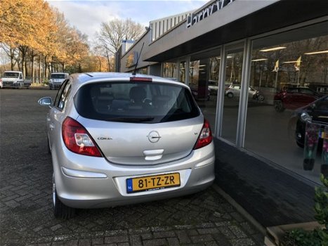 Opel Corsa - 1.4-16V Cosmo Keurige Corsa luxe uitvoering - 1